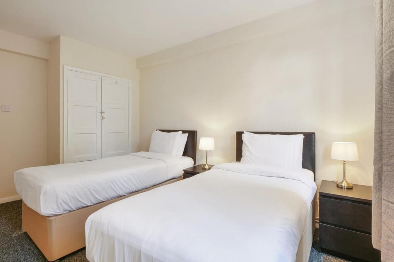 The Serene 2-Bedroom Flat W Free Street Parking Sutton  Exteriér fotografie