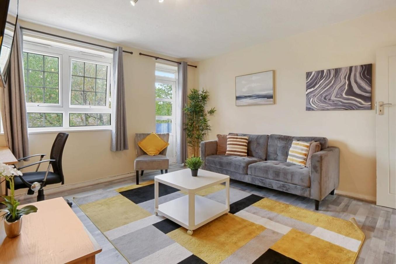 The Serene 2-Bedroom Flat W Free Street Parking Sutton  Exteriér fotografie